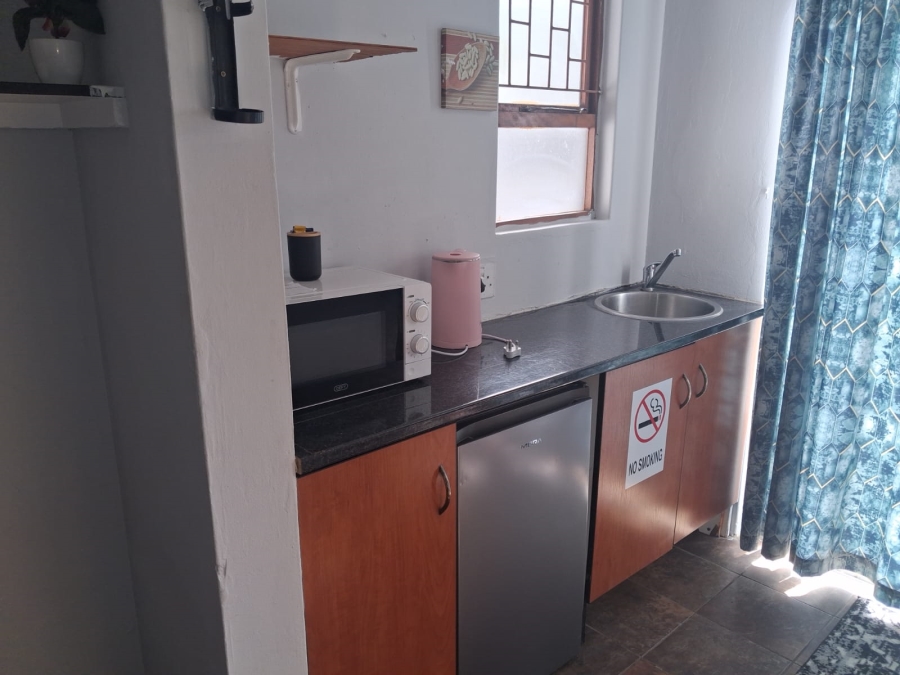 To Let 1 Bedroom Property for Rent in Gonubie North Eastern Cape